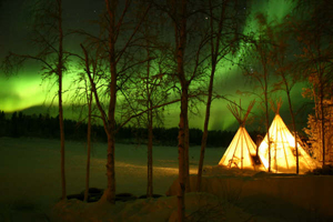 Camping anyone? (The Northern Lights)